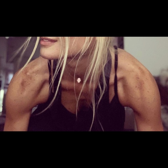 Handmade Hamsa Invisible necklace choker - Picture 9 of 9